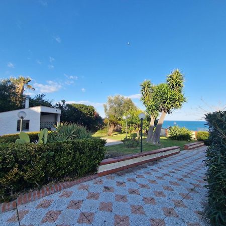 Вилла Casa Di Poseidone Бруколи Экстерьер фото
