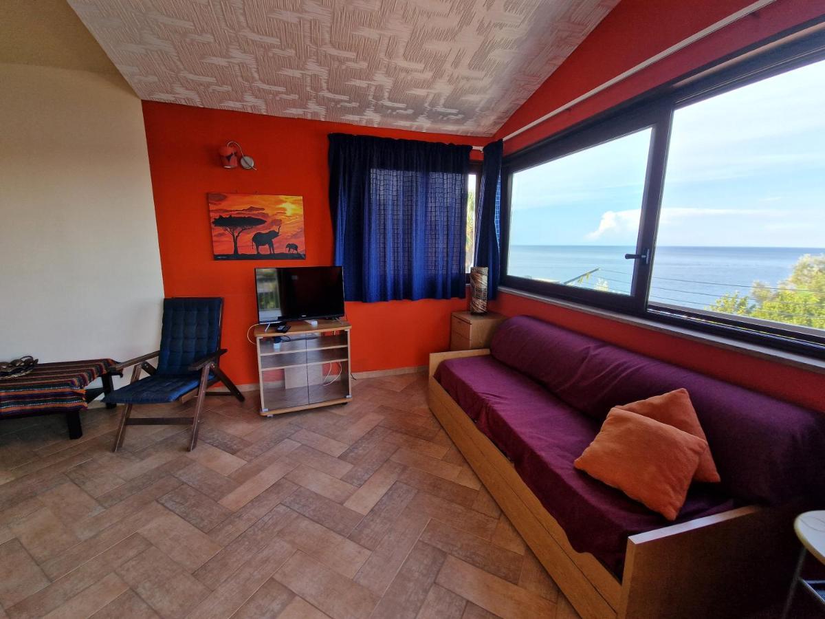 Вилла Casa Di Poseidone Бруколи Экстерьер фото
