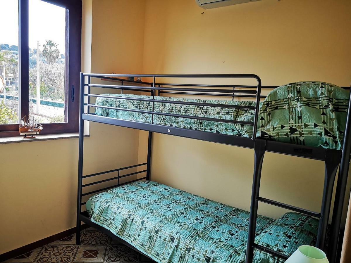 Вилла Casa Di Poseidone Бруколи Экстерьер фото